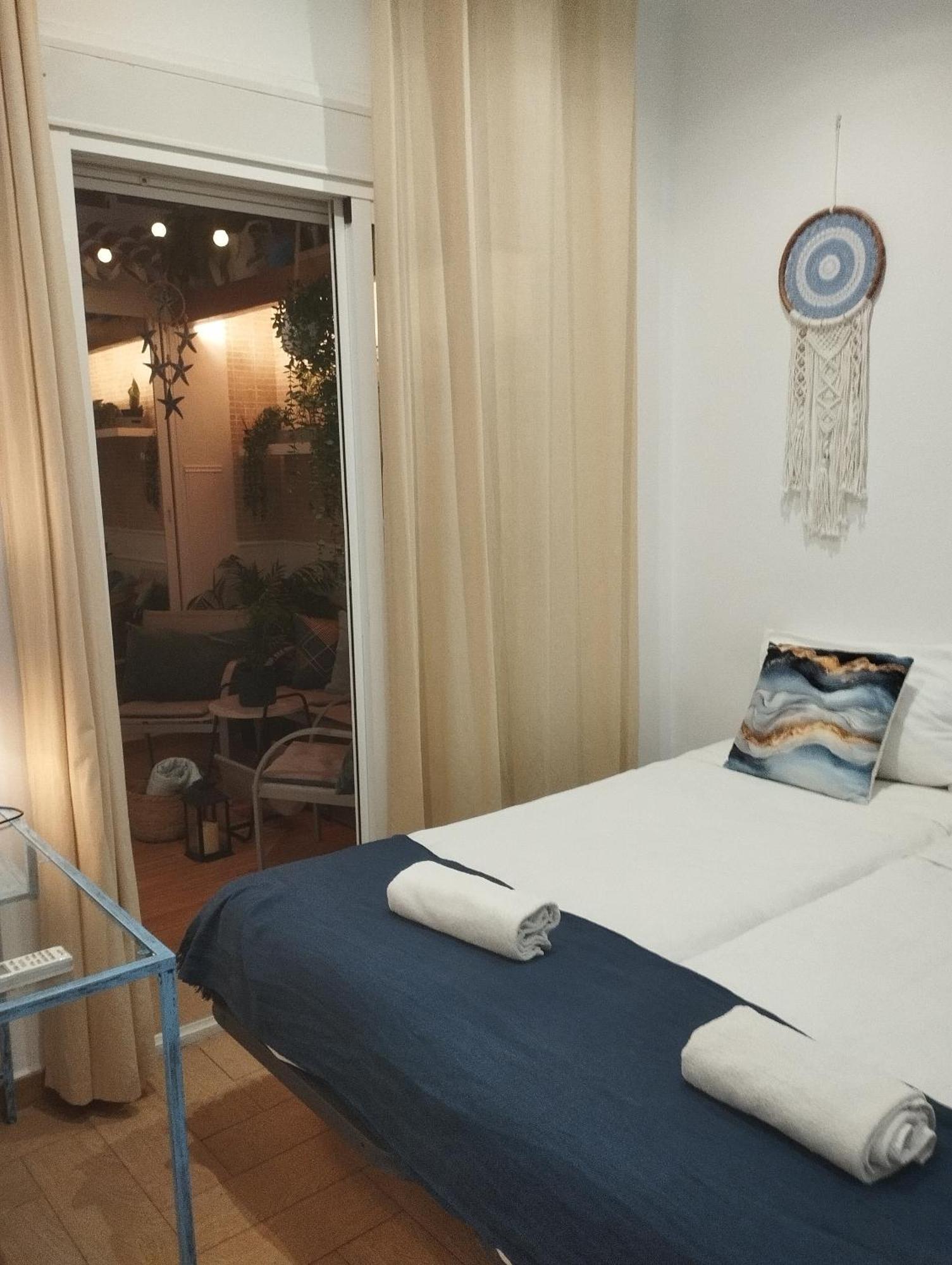 شقة Port House, Paseo Maritimo,A Un Minuto Playa فوينخيرولا المظهر الخارجي الصورة